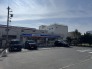 ローソン谷河内二丁目店 260m